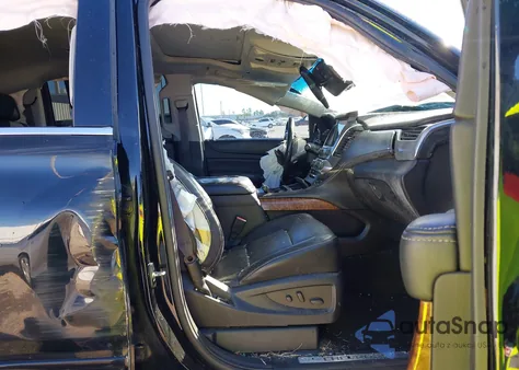 2015 Chevrolet Suburban 1500 Ltz z USA, uszkodzony, nr VIN 1GNSCKKC9FR695688